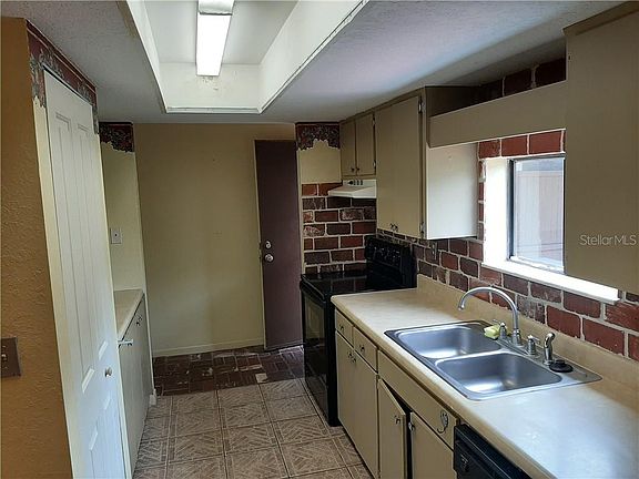 3rd image of 8607 Cattail Dr