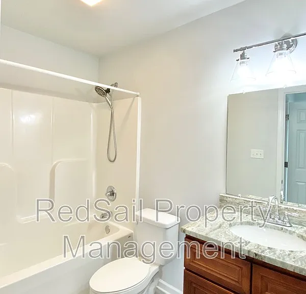 109 Peachtree Ln — Photo 17