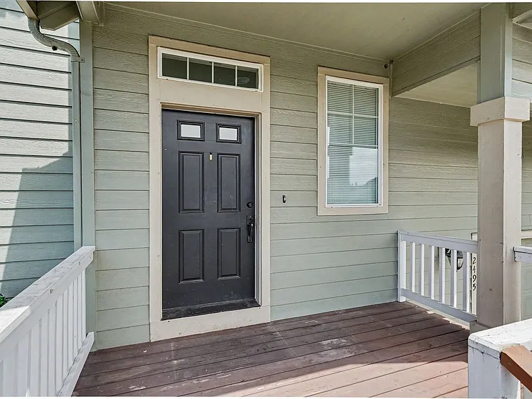 2495 Benjamin Ave NW — Photo 41