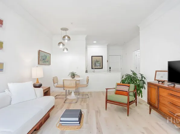 2425 Whitemarsh Way, Savannah, GA 31410
