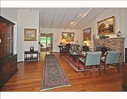 1st image of 1110 SE 9th St