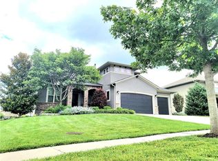 17232 W 198th St, Spring Hill, KS 66083