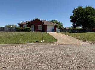 1105 Willow Bend St, Keene, TX 76059