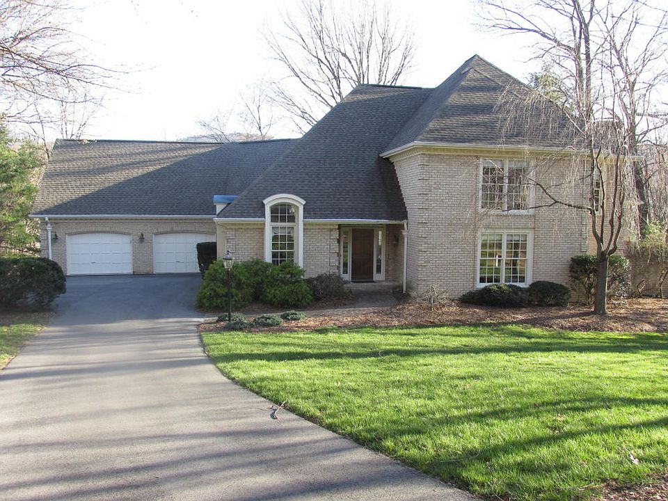 1st image of 8119 Vista Forest Dr