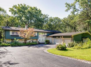 3377 Old Mill Rd, Highland Park, IL 60035