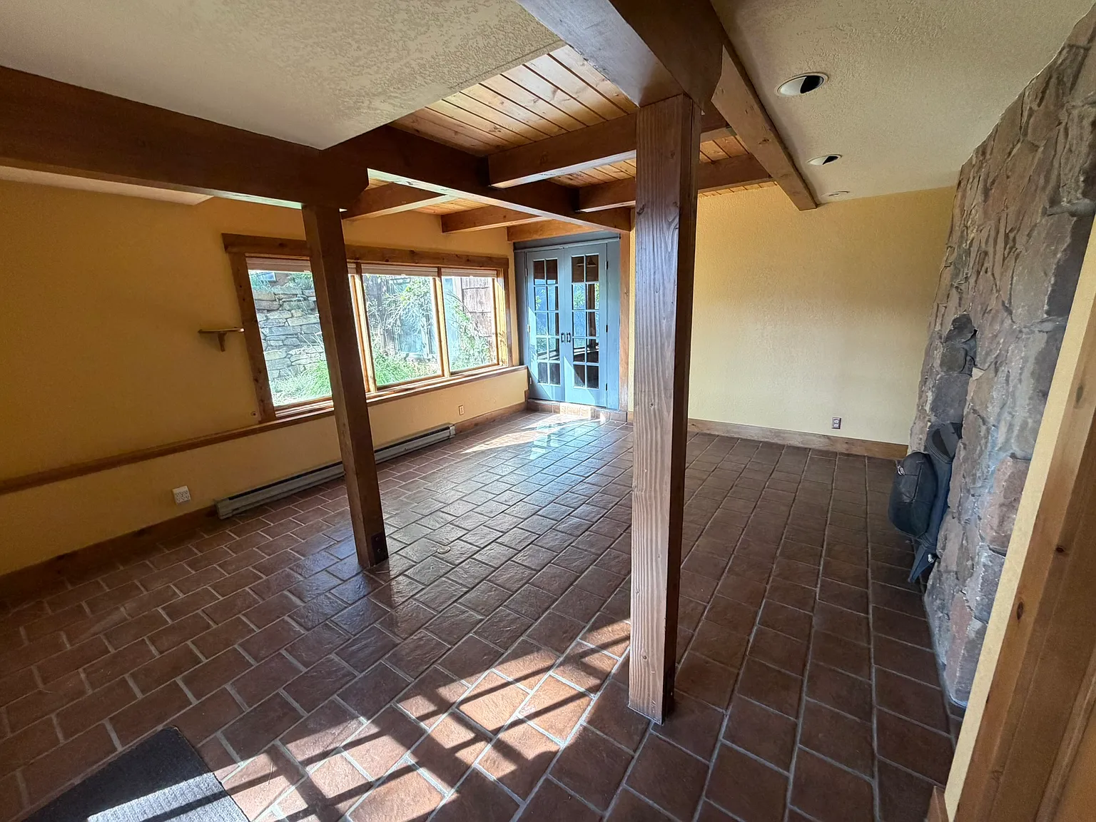 1 bed, 750 sqft, $2,000 — Photo 4