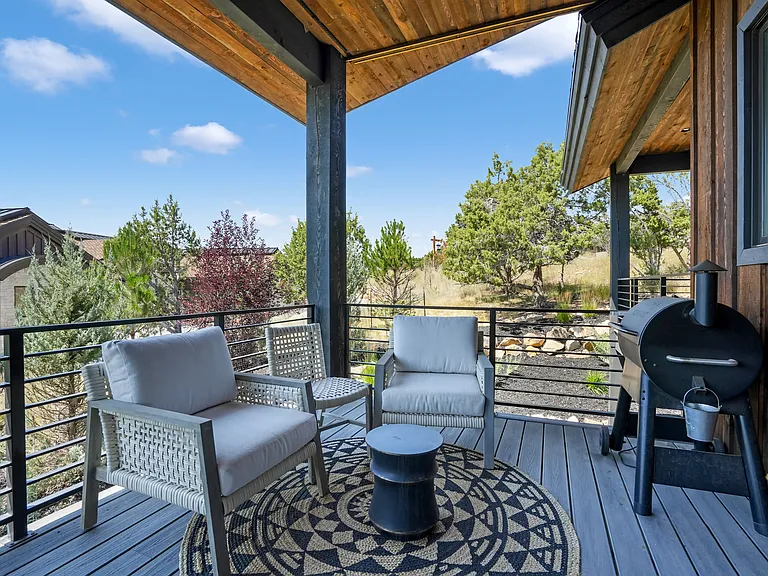 227 N Ibapah Peak Dr — Photo 33