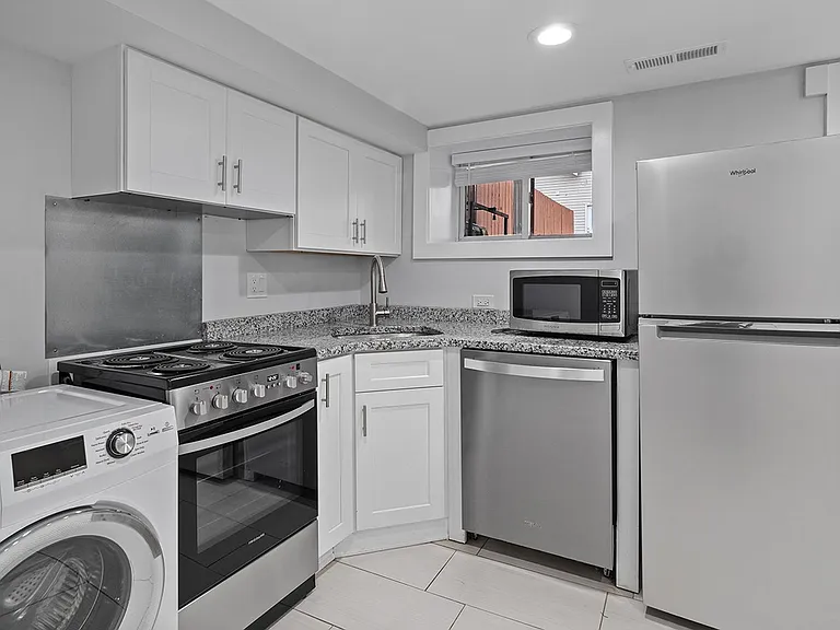3504 18th St NE — Photo 11