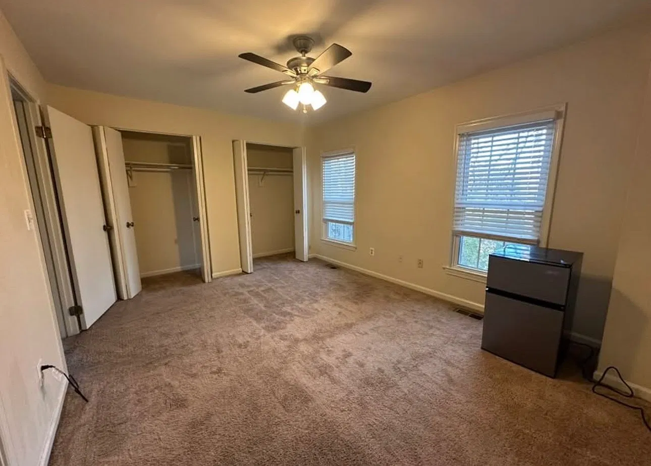 7482 Laurel Oak Ct — Photo 3