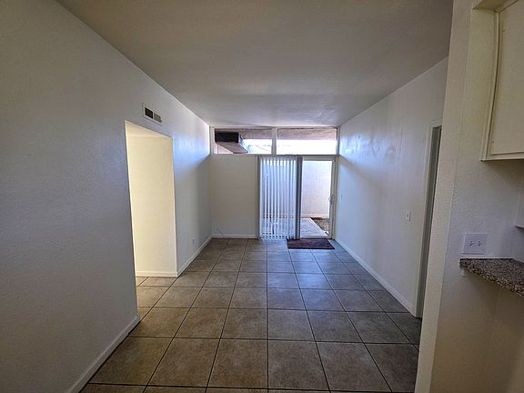 4th image of 2491 Windsor Dr #2491