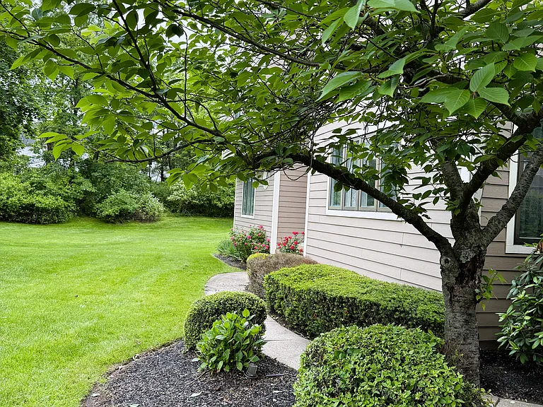 17 Gabriel Dr — Photo 44
