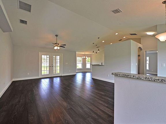 4th image of 6446 NW Hacienda Street