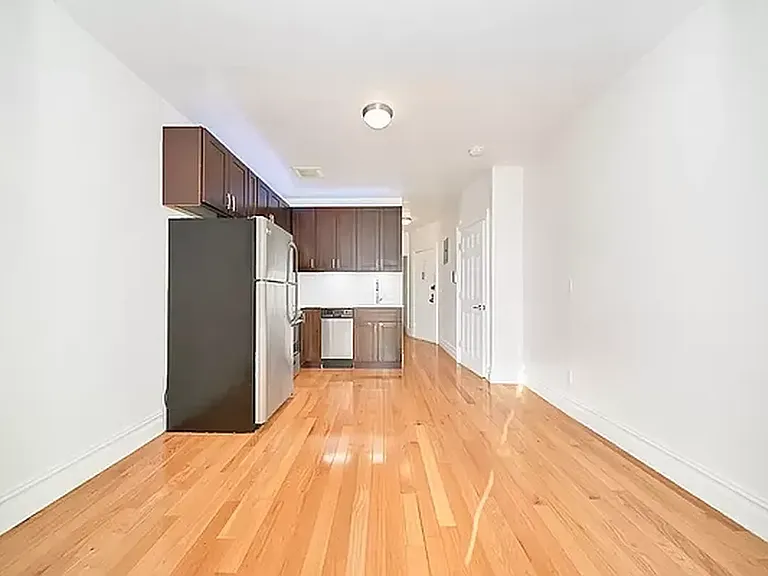 233 E 82nd St #5A — Photo 9