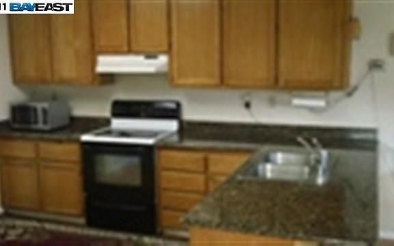 5th image of 34273 Kenwood Dr