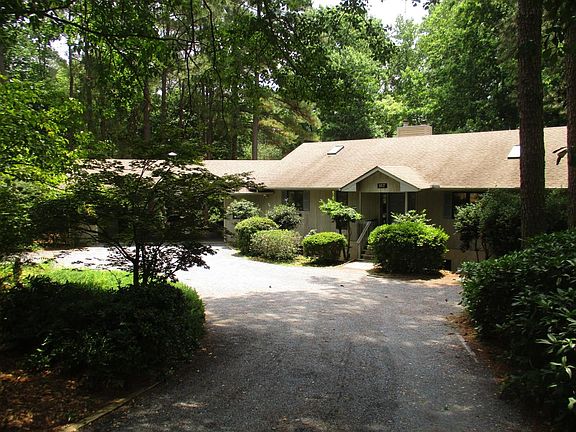 front of house with drive