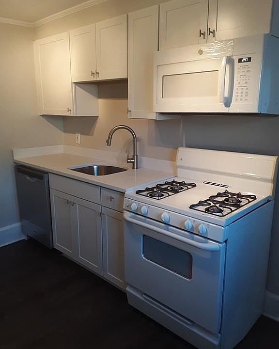 2nd image of 34 Herbert St APT 4