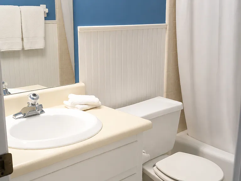 2nd Bathroom Upstairs