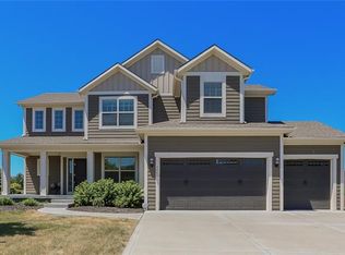 1004 SW Perth Shire Dr, Lees Summit, MO 64081