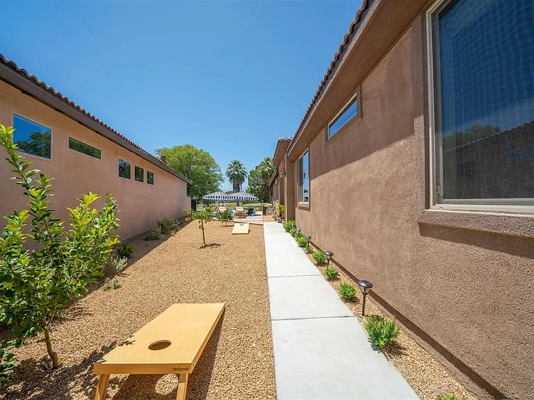 49345 Beatty St — Photo 85