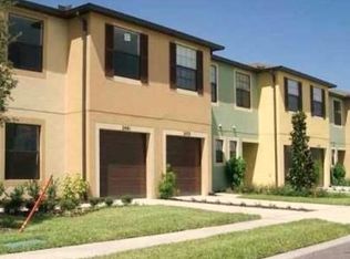 2418 Edgewater Falls Dr, Brandon, FL 33511