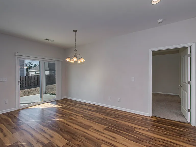 147 Doolittle Dr — Photo 14