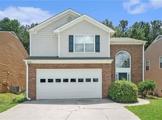 2324 Stancrest Ln, Lawrenceville, GA 30044