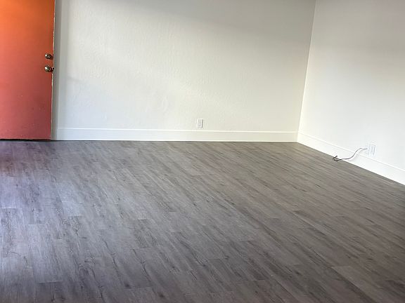 2nd image of 226 Arana Dr APT A