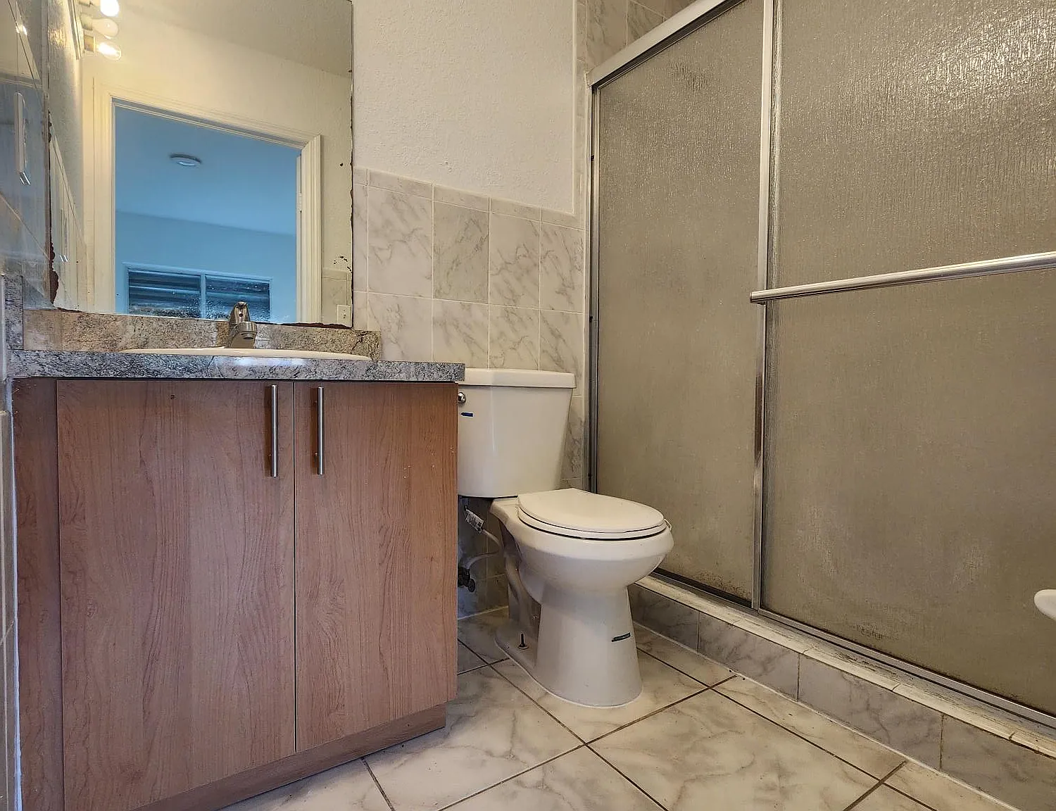4 bed, 1600 sqft, $3,200 — Photo 4