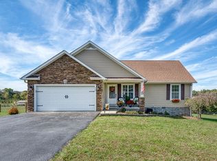 500 Bethlehem Estates Dr, Rickman, TN 38580