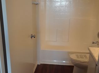 7365 Lennox Ave APT 104, Van Nuys, CA 91405