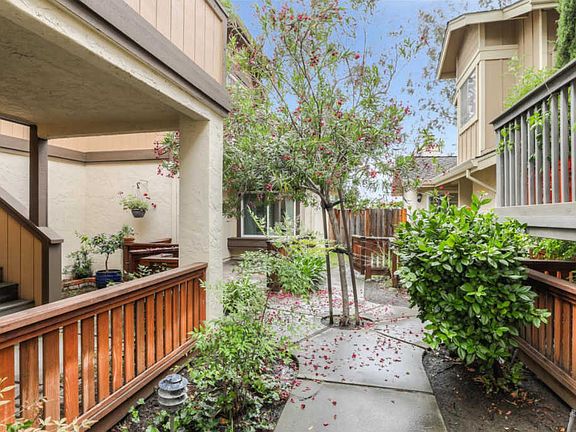 4th image of 3277 Rocky Water Ln #B