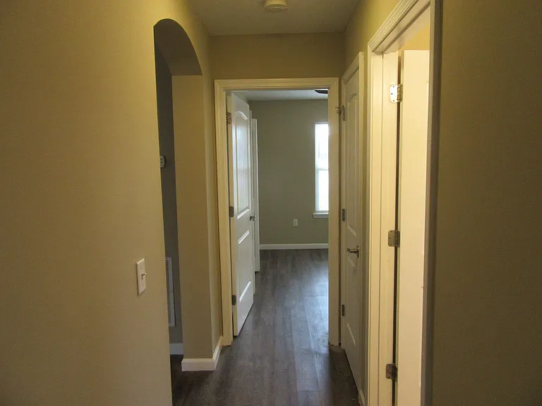 1517 Delaware Ave — Photo 28