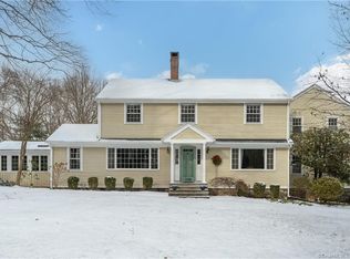 308 Clapboard Hill Rd, Guilford, CT 06437