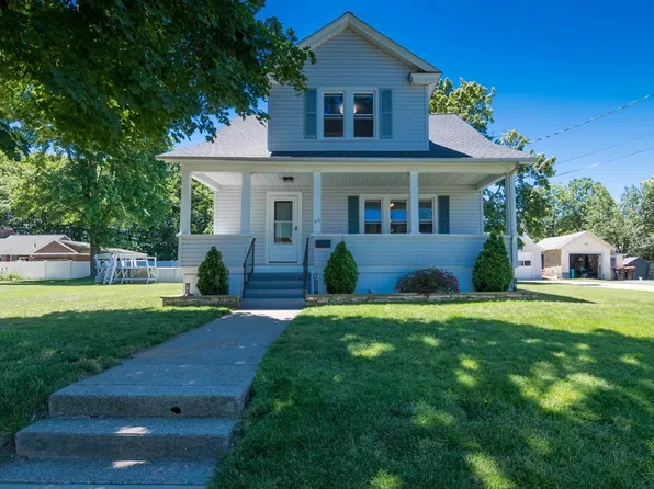 40 Tower Ter, Agawam, MA 01001