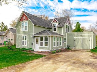 419 N 1st St, New Richmond, WI 54017
