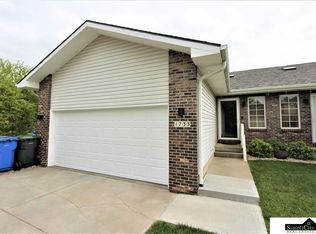 1733 Marlene Dr, Lincoln, NE 68512
