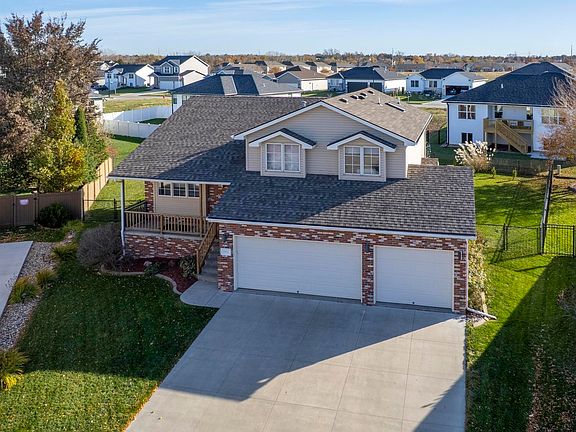 2nd image of 8933 Prairie Village Ct