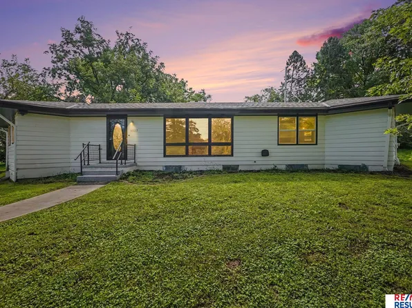 5527 Jaynes St, Omaha, NE 68104