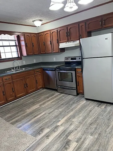 1613 Hartsville Pike Photo 1