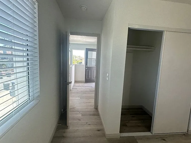 202-204 Calla Ave — Photo 14
