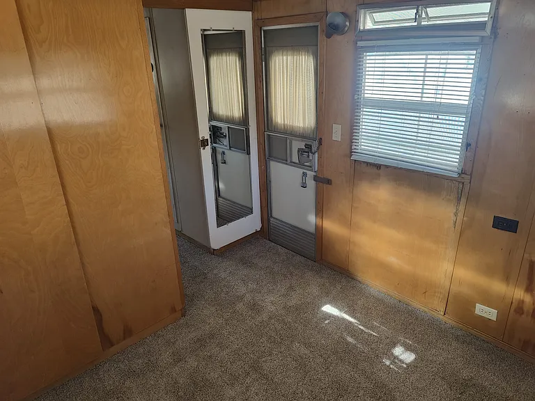 1659 W Wetmore Rd #2 — Photo 15