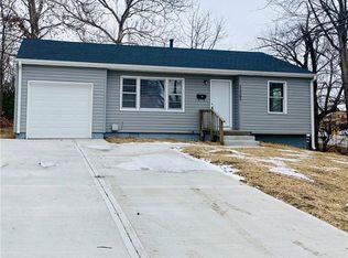 11205 E 22nd St S, Independence, MO 64052