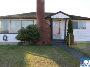 828 W 5th St, Port Angeles, WA