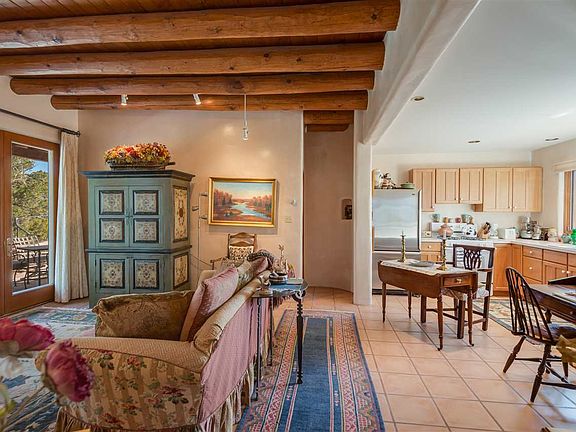 4th image of 563 Camino Tierra Alta