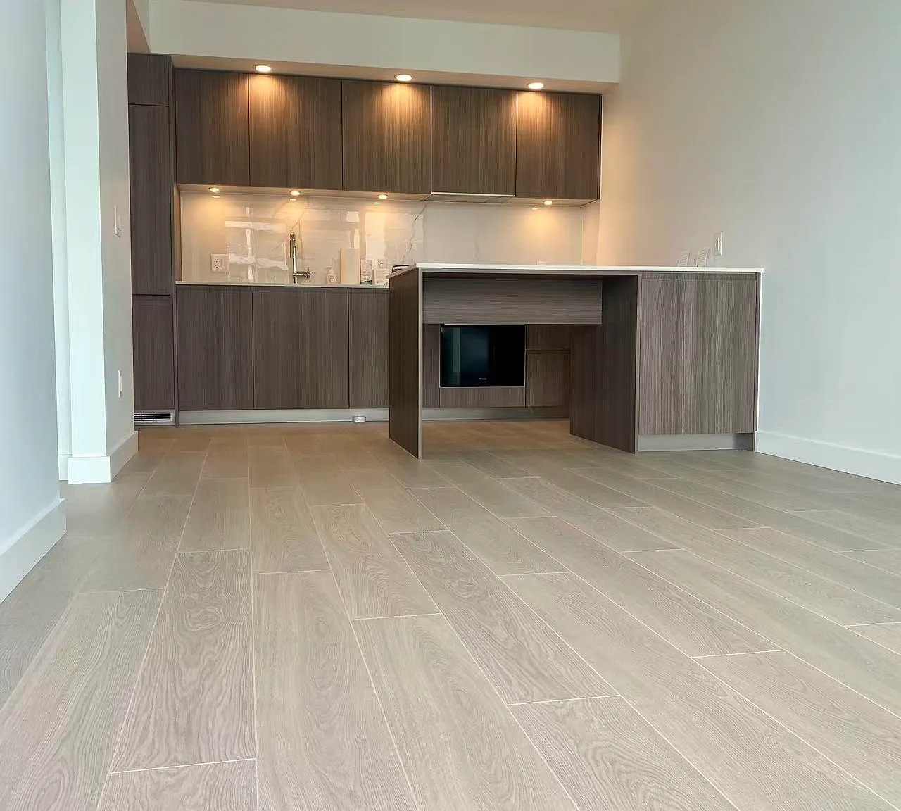 1 bed, 516 sqft, $2,400 — Photo 1