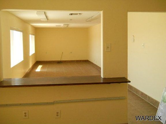 4th image of 3225 Shangri La Dr
