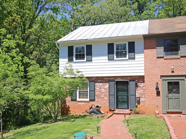 43 Georgetown Grn, Charlottesville, VA 22901