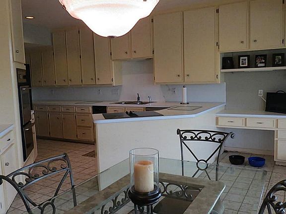 4th image of 2854 Lake View Dr