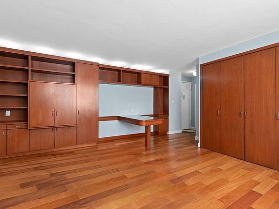 5th image of 139 E 33rd St APT 9N