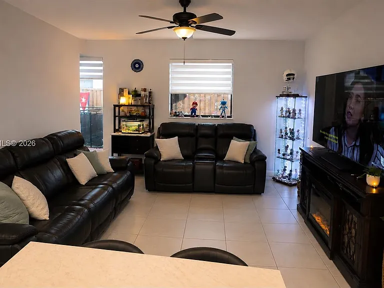 25320 SW 115th Ct #25320 — Photo 2